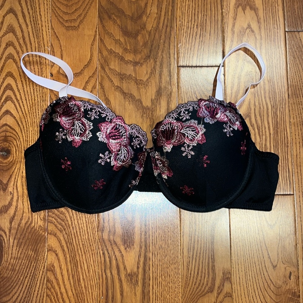 Just be 42C padded wire embroidered bra